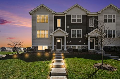 854 Briar Glen Court, Hampshire, IL, 60140 | Card Image