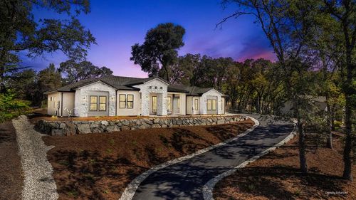 13031 Austin Forest Cir, Auburn, CA, 95602-8616 | Card Image