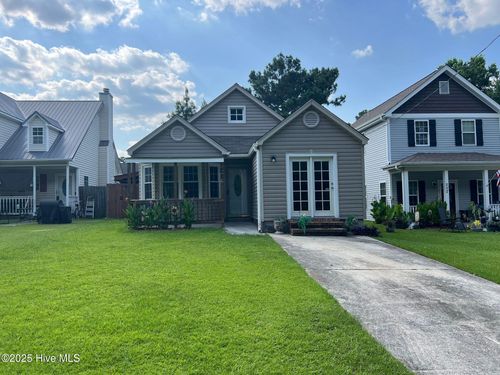 204 Hemlock Dr, Jacksonville, NC, 28546-4506 | Card Image