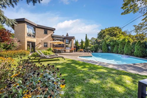 16 Woodpark Rd, Etobicoke, ON, M9P1M1 | Card Image