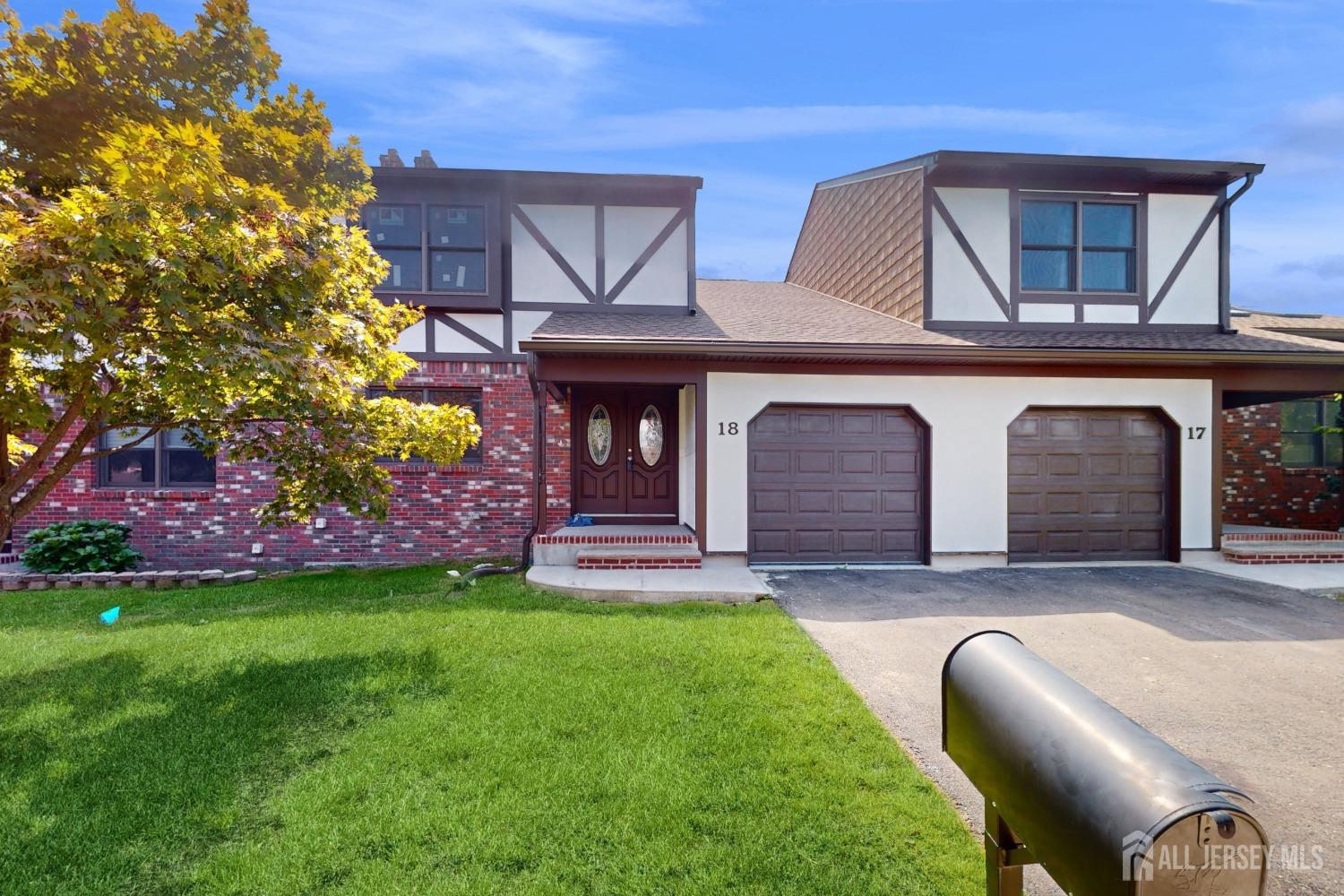 Dancaster Ct, Sayreville, NJ 08872