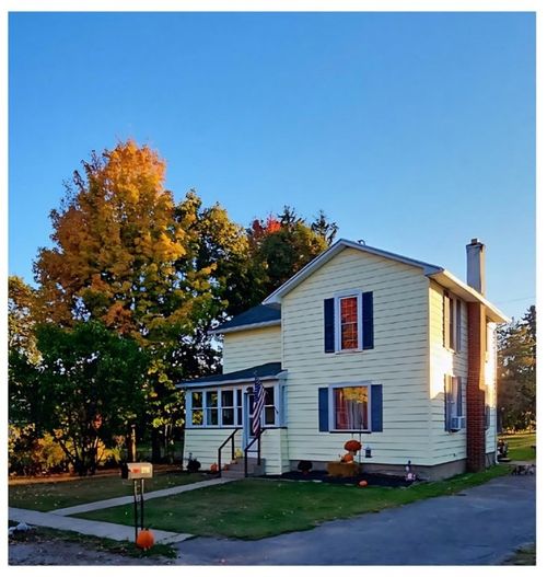 9994 Oakland St, Dalton, NY, 14836-9758 | Card Image