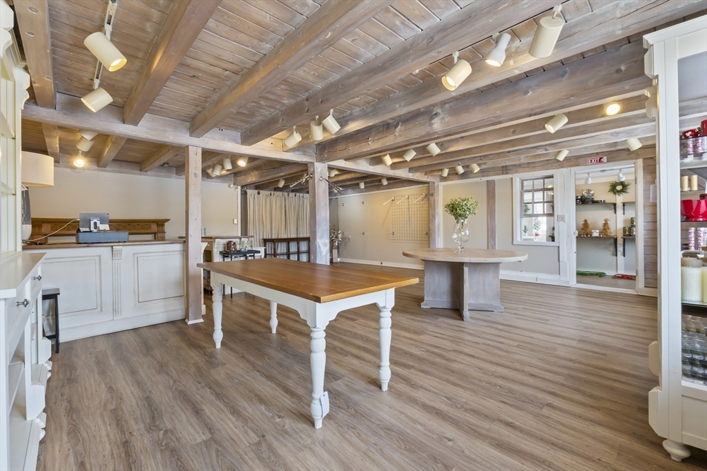 Commercial Lease in Wells 3