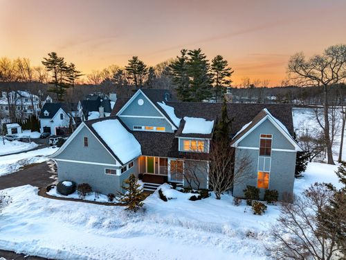 104 Odiorne Point Rd, Portsmouth, NH, 03801-8705 | Card Image