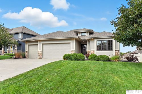 7112 S 193rd St, Gretna, NE, 68028-4368 | Card Image