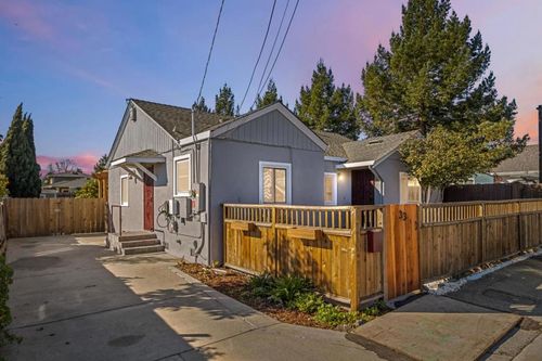 33 Stewart Ave, Freedom, CA, 95019-3123 | Card Image