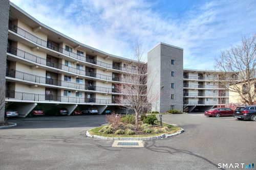 4f-100 Seaview Ave, Norwalk, CT, 06855-2305 | Card Image