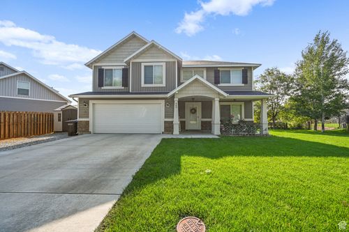 443 S 750 E, River Heights, UT, 84321-4490 | Card Image
