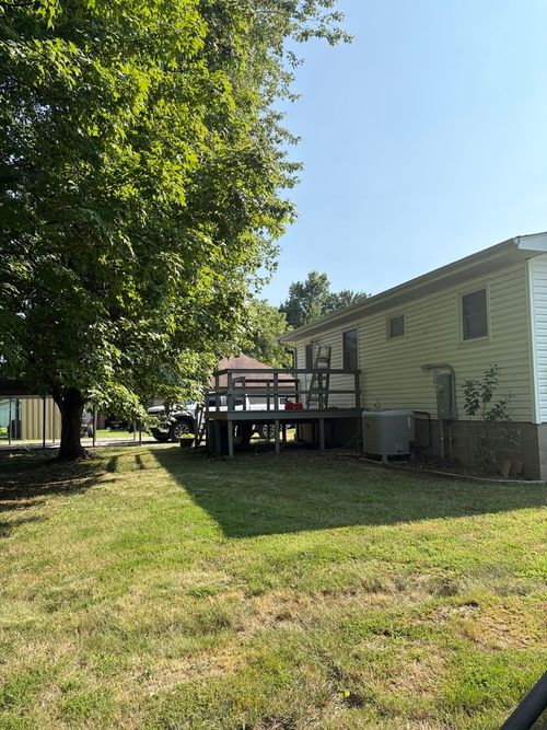 716 S Cockrum St, Sesser, IL, 62884-2035 | Card Image