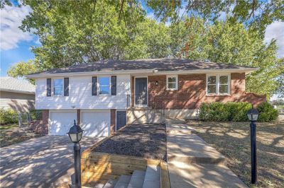 8214 E 170th Street, House other with 3 bedrooms, 2 bathrooms and null parking in Belton MO | Image 2