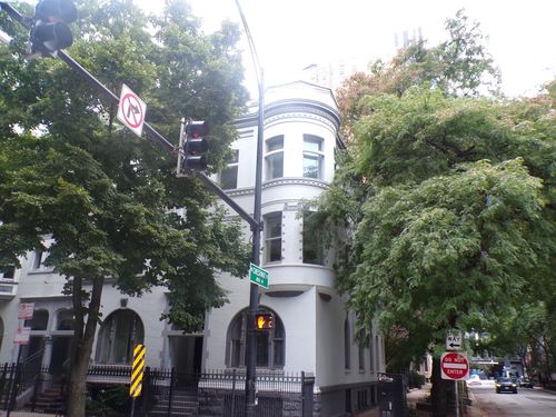 849 Dearborn St, Chicago, IL, 60610-3323 | Card Image