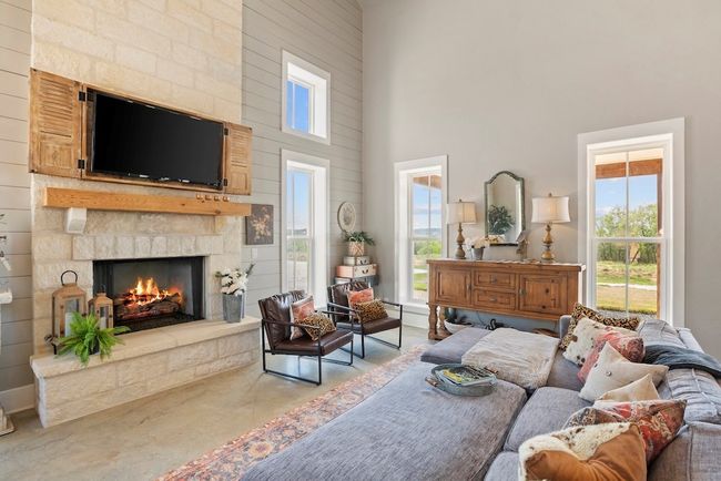 792 Langes Mill Rd, Home with 3 bedrooms, 3 bathrooms and null parking in Doss TX | Image 13