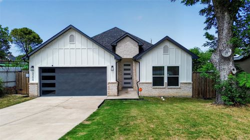 3208 Nw 31st St, Fort Worth, TX, 76106-3414 | Card Image