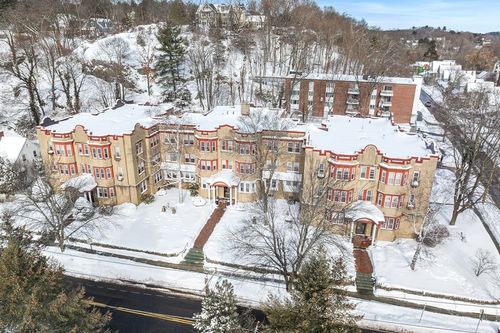 apt-2-601 Franklin St, Melrose, MA, 02176-1729 | Card Image