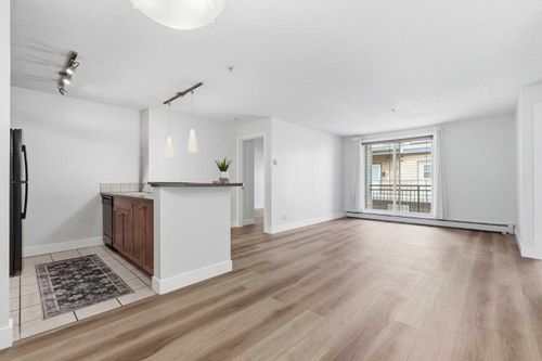 203-2440 34 Ave Sw, Calgary, AB, T2T2C8 | Card Image
