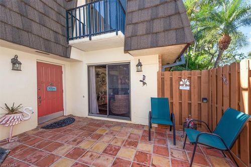 apt-3-4029 Sandlewood Ln, FORT MYERS, FL, 33907-4673 | Card Image