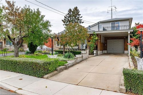9 Dorval St, Hamilton, ON, L8V2M2 | Card Image