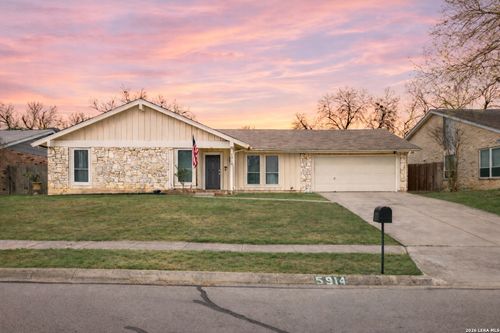 5914 Freemans Farm St, San Antonio, TX, 78233-5117 | Card Image