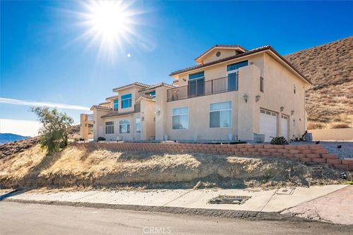 9455 Hierba Rd, Santa Clarita, CA, 91390 | Card Image