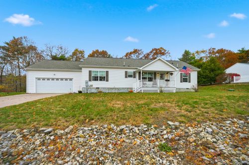 12 Tarah Way, Fremont, NH, 03044-3249 | Card Image