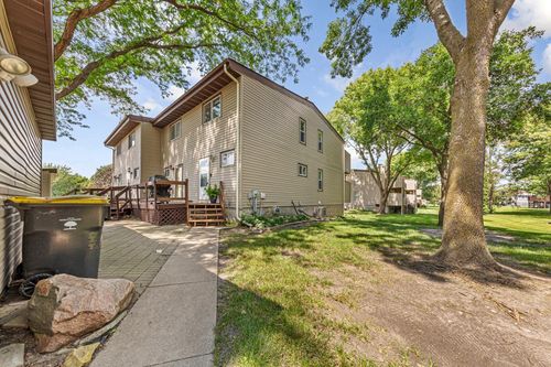 4-1686 La Mar Dr, North Mankato, MN, 56003-1529 | Card Image