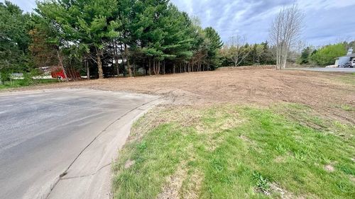 00 S Us Highway 31, Williamsburg, MI, 49690 | Card Image
