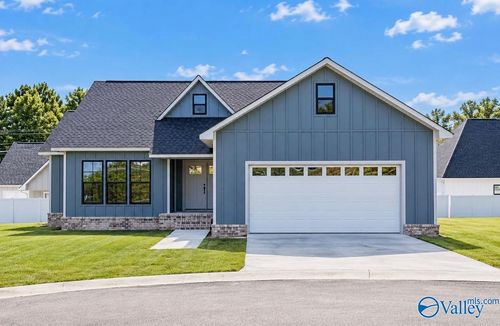 183 Bonny Brook Ln, Albertville, AL, 35950-0068 | Card Image