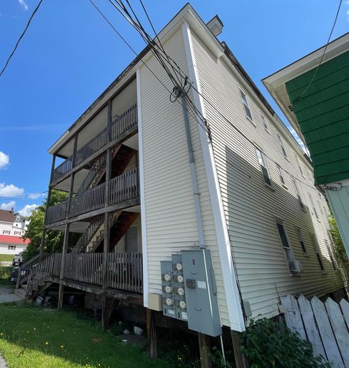100 Pine Street, Berlin, NH, 03570 | Card Image