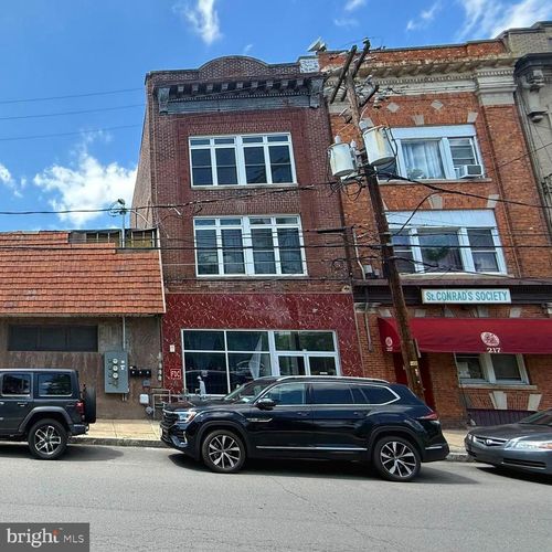 219 S Washington St, Wilkes Barre, PA, 18701-2800 | Card Image