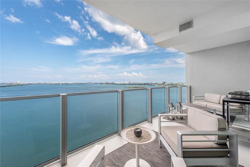 unit-2003-2900 Ne 7th Ave, Miami, FL, 33137-4443 | Card Image