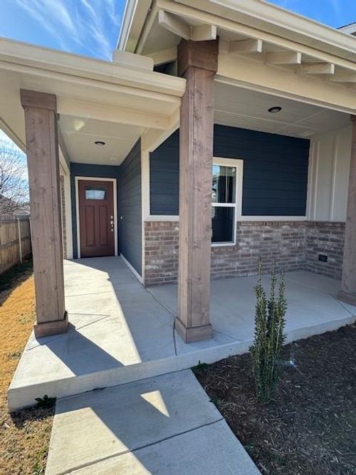 253 Park Ln, Harrah, OK, 73045-9698 | Card Image