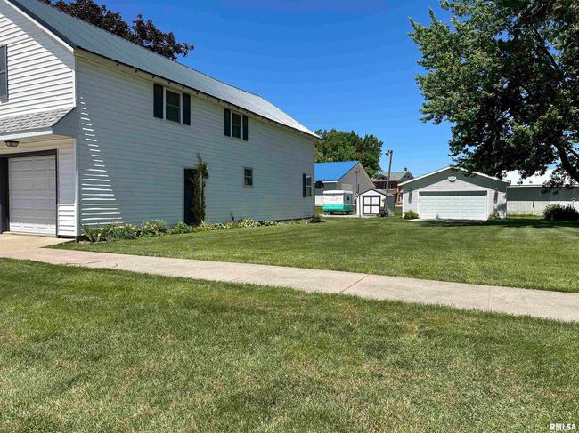 24 E Gillet St, House other with 3 bedrooms, 2 bathrooms and null parking in Preston IA | Image 9