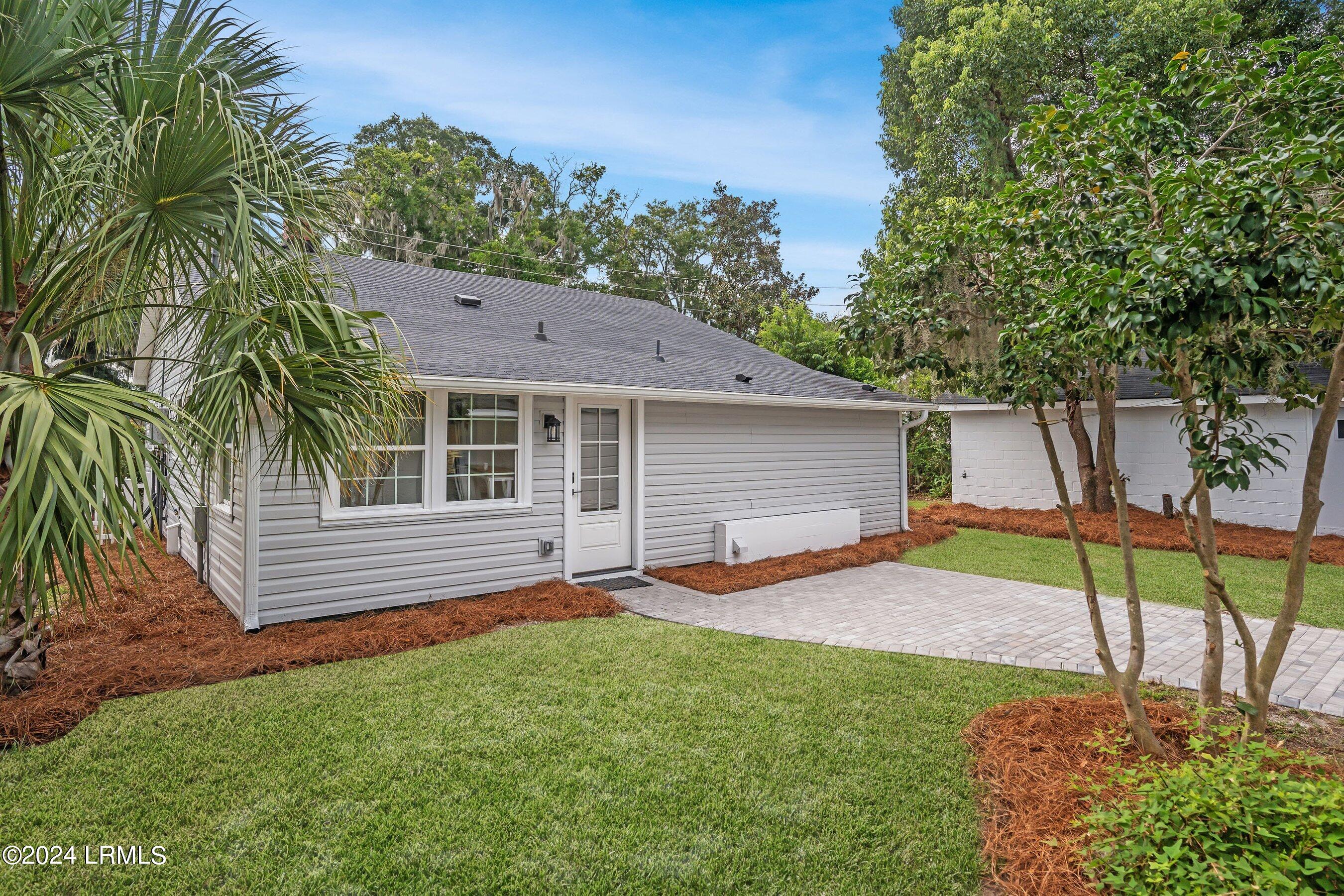 Heyward St, Beaufort, SC 29902