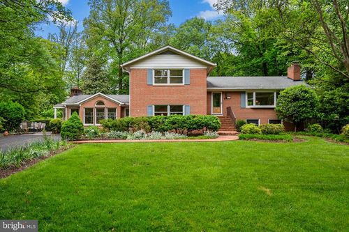 4908 Bradford Dr, ANNANDALE, VA, 22003-5509 | Card Image