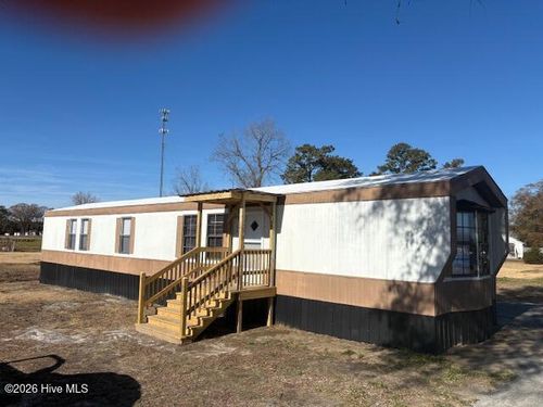 117 Belgrade Extension Rd, Maysville, NC, 28555-9412 | Card Image
