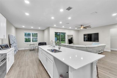 19415 Oakleaf Street, House other with 4 bedrooms, 3 bathrooms and null parking in Orlando FL | Image 3