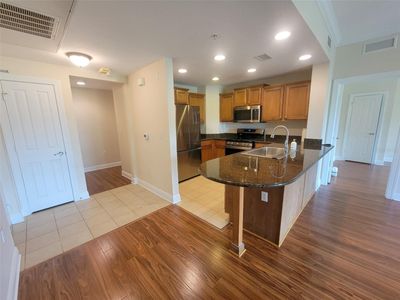 201 - 1592 Heritage Crossing Court, Condo with 3 bedrooms, 2 bathrooms and null parking in KISSIMMEE FL | Image 2