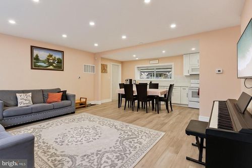 47 Plumbridge Dr, LEVITTOWN, PA, 19056-3513 | Card Image