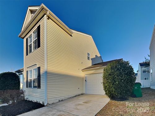 6014 Fiddleleaf Ct, Charlotte, NC, 28215-7109 | Card Image