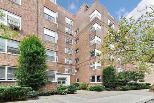 6h-71-36 110th St, Forest Hills, NY, 11375-4837 | Card Image