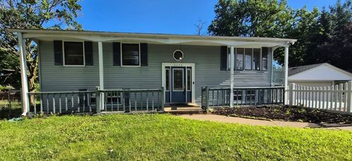 5773 Kirkwood Dr, Rockford, IL, 61109-3762 | Card Image