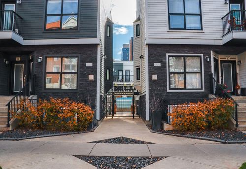 27-605 15 Ave Sw, Calgary, AB, T2R0R4 | Card Image