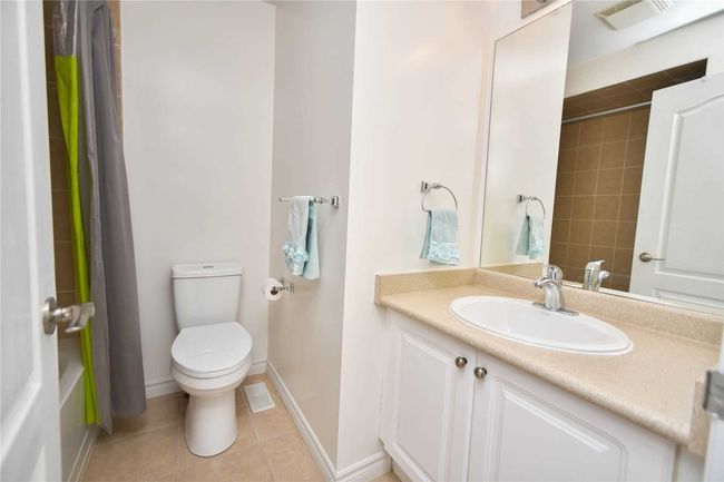 3231 Sharp Rd, House attached with 3 bedrooms, 4 bathrooms and 2 parking in Burlington ON | Image 29