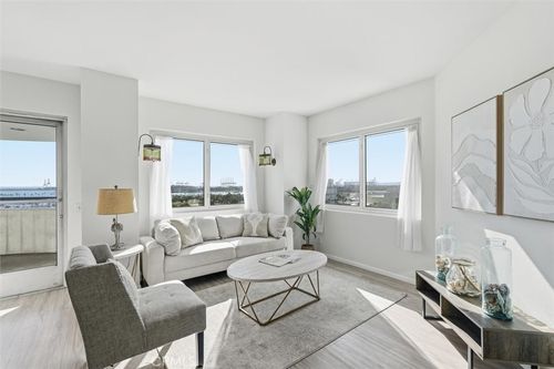 1104-525 E Seaside Way, Long Beach, CA, 90802-8009 | Card Image