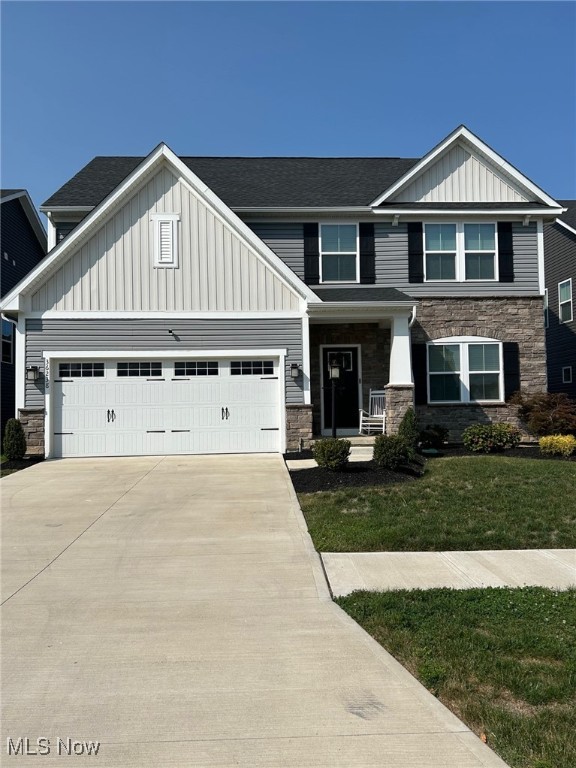 Lands End Dr, North Ridgeville, OH 44039