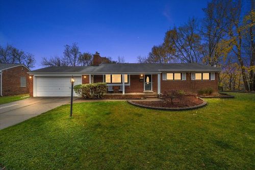 24119 Saint Mary Ct, Farmington, MI, 48336-2344 | Card Image