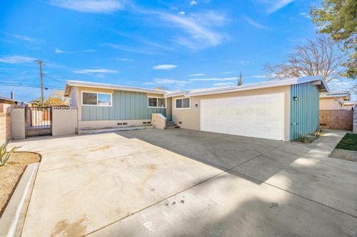 38950 E Carolside Avenue, Palmdale, CA, 93550 | Card Image