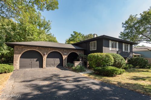 7801 Pine Pkwy, Darien, IL, 60561-5034 | Card Image