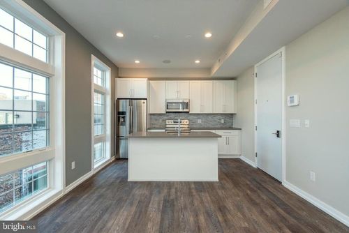 apt-3b-1340 S 13th St, PHILADELPHIA, PA, 19147-4965 | Card Image