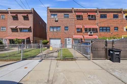 445 Olmstead Ave, Bronx, NY, 10473-1603 | Card Image